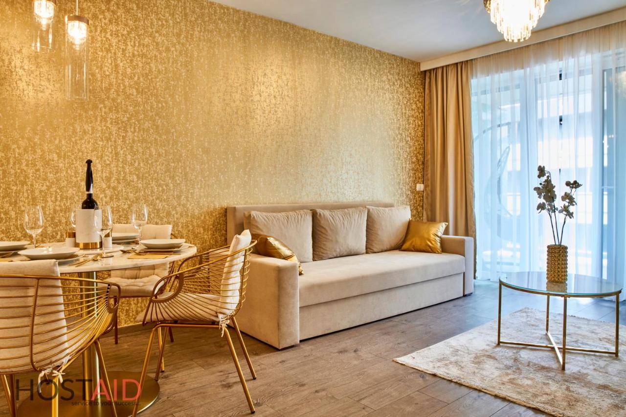 Azur Apartment - Hostaid Siofok Luaran gambar