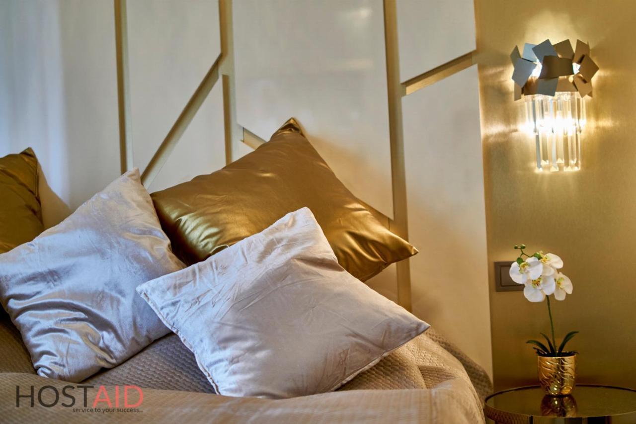Azur Apartment - Hostaid Siofok Luaran gambar