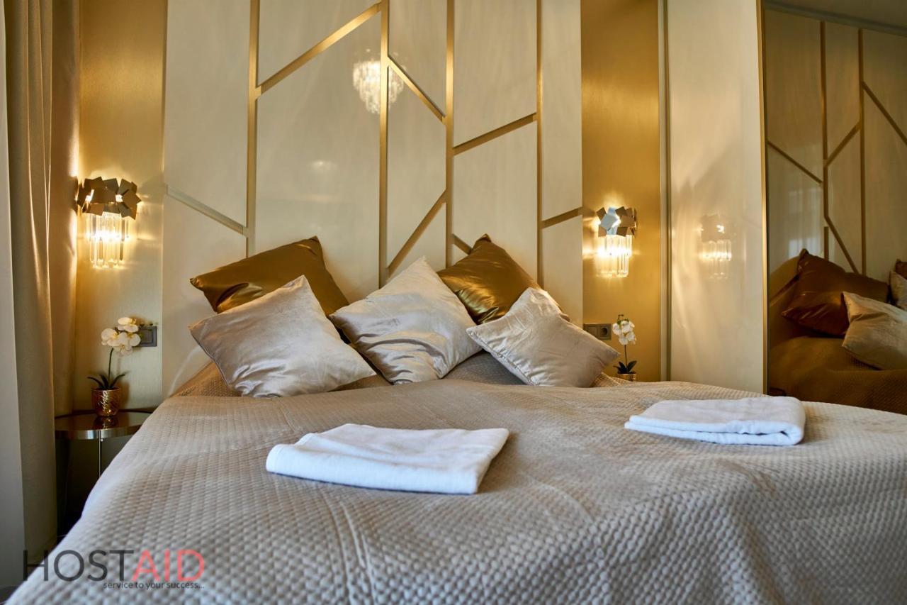 Azur Apartment - Hostaid Siofok Luaran gambar