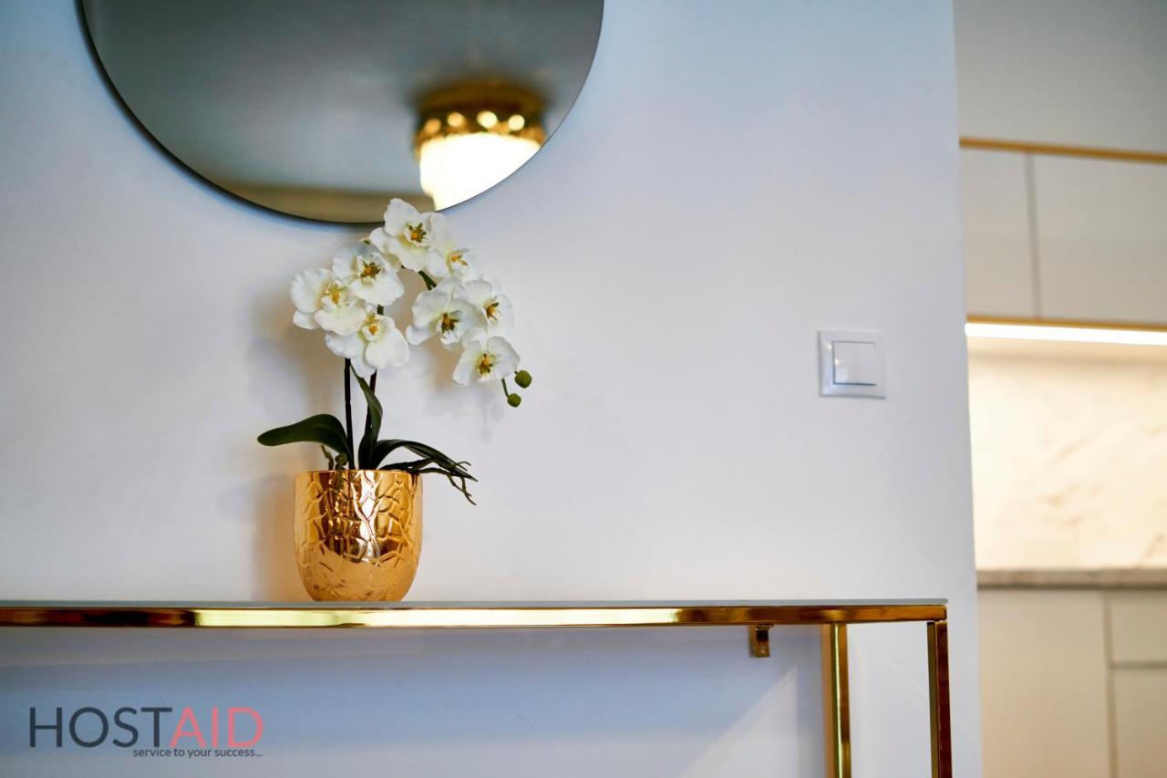 Azur Apartment - Hostaid Siofok Luaran gambar