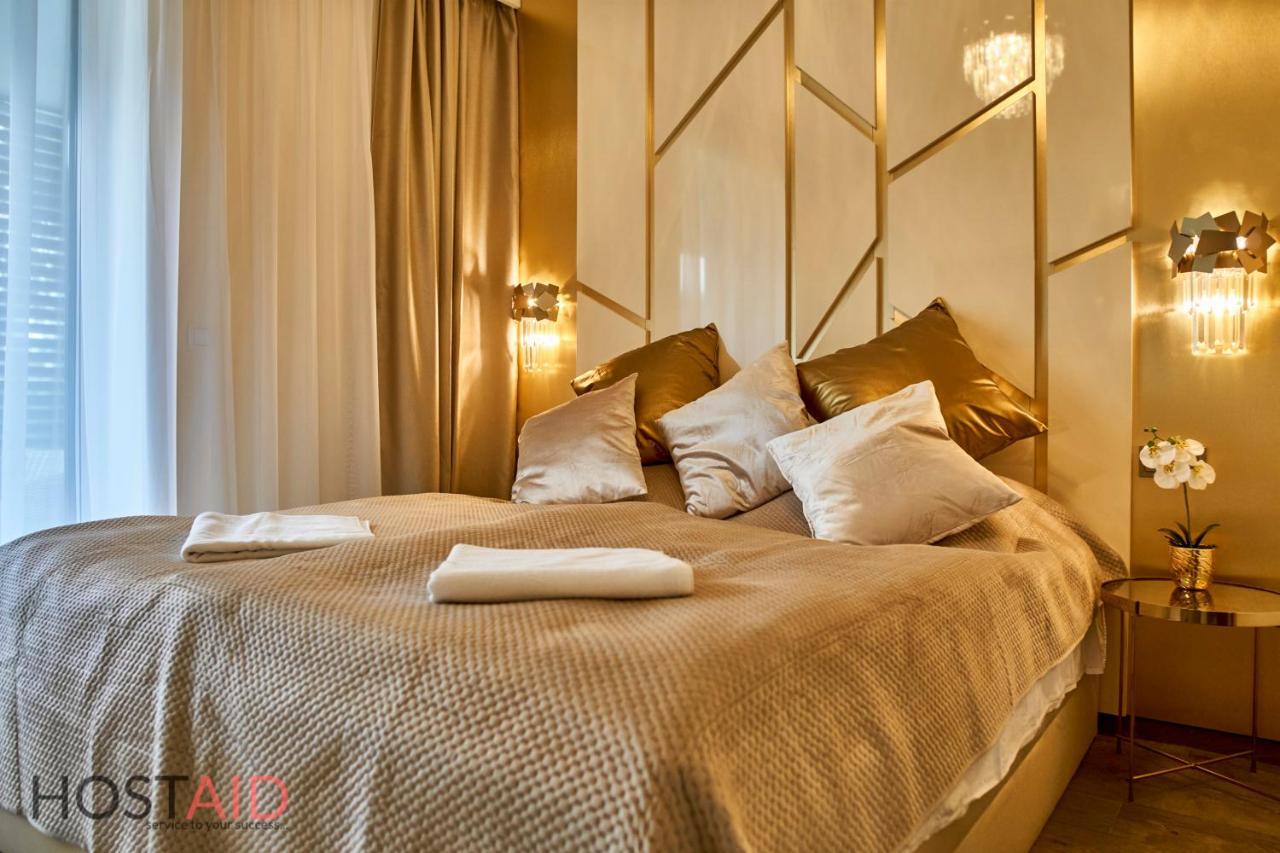 Azur Apartment - Hostaid Siofok Luaran gambar